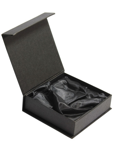 B130-BLACK BOX - (100 szt)  Etui na medal 50/60/70/80mm - wnętrze-atłas, kolor czarny, rozmiar 105x105x30 mm