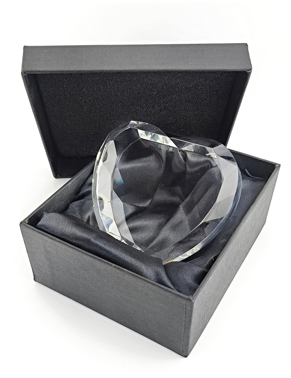 CX2710  Trofeum kryształowe diamentowane SERCE,  rozmiar H-90mm, W-80mm grubość 35mm, etui typu GIFTBOX
