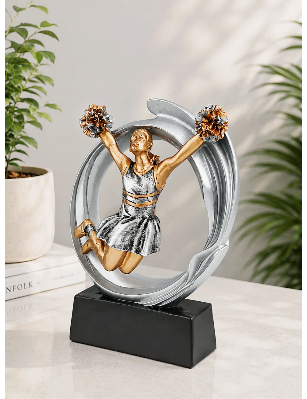 DRX023  Statuetka CHEERLEADERS - seria WOW !, odlew 3D, wysokość H-170mm, W-120mm -CHEERLEADERS